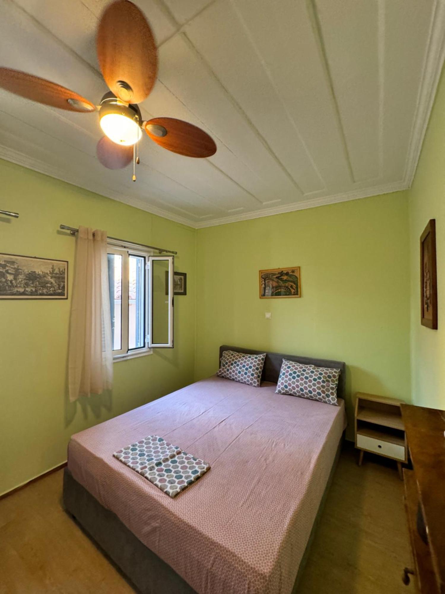 Traditional Lefkas Marina House Lefkada City Exterior photo